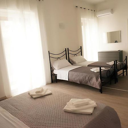 לינה וארוחת בוקר סירקוזה La Residenza Di Adamo מראה חיצוני תמונה